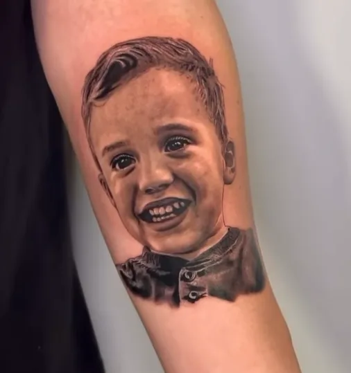 Black and grey realism tattoo by Damian Acosta
